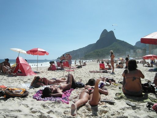 Accesul la plajele din Rio de Janeiro - blocat pentru Anul Nou