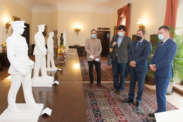 FOTO Ministerul Culturii va finanța realizarea unei statui a Regelui Mihai I, ce va fi amplasată la Sinaia