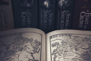 Bani mulți de la HBO pentru autorul „Game of Thrones”