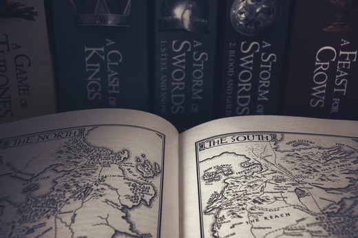 Bani mulți de la HBO pentru autorul „Game of Thrones”