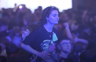 VIDEO Petrecere-test organizată în Liverpool: Mii de tineri s-au distrat într-un club, fără măști și fără distanțare fizică