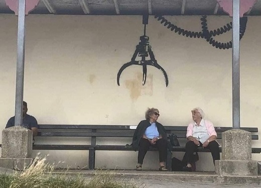 FOTO Lucrări în stilul lui Banksy au apărut în orașe din estul Angliei