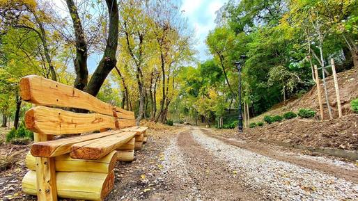 VIDEO&FOTO Parc din București, redeschis după aproape 30 de ani în care a stat în paragină