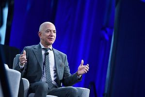Jeff Bezos donează 100 de milioane de dolari Fundației Obama