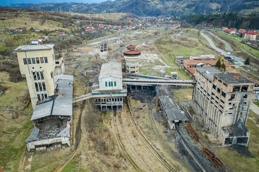 FOTO Ansamblul istoric al fostei mine Petrila, vândut Consiliului Județean Hunedoara cu 1,5 milioane lei de către Societatea Națională de Închideri Mine Valea Jiului