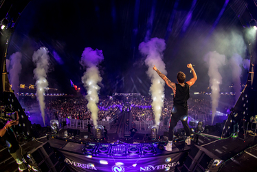 Neversea îi așteaptă pe fani cu personaje maritime fantastice, animatori, dansatori și decoruri fabuloase