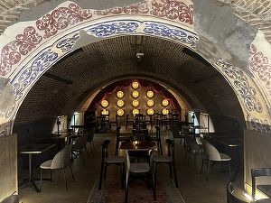 FOTO Cea mai veche cafenea a Bucureștiului, frecventată de Eminescu, Caragiale și Carol al II-lea - redeschisă într-o clădire istorică, de 210 ani