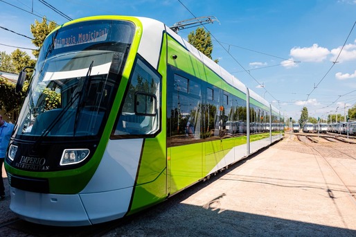 FOTO Primele 15 tramvaie Astra Imperio au început să circule pe linia 41