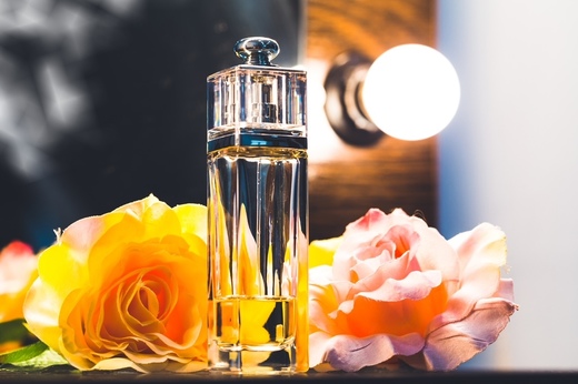 Top 5 parfumuri de damă în 2022