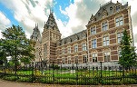 Amsterdam deschide o „bibliotecă” de haine 