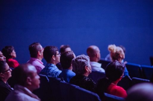 Suma cheltuită de români în cinematografe a depășit nivelul record din 2019. Unde sunt cei mai mulți spectatori - HARTA