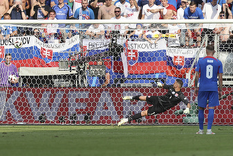 ULTIMA ORĂ FOTO Echipa națională de fotbal a României a terminat la egalitate cu Slovacia și intră în optimi de pe primul loc