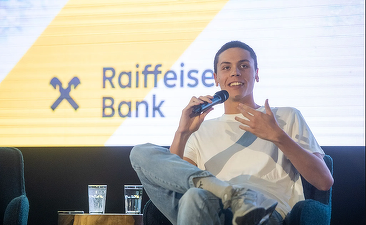 INVESTIM ÎN SPORT Laura Mihăilă, Raiffeisen Bank: E nevoie de parteneriate pe termen lung pentru a dezvolta sportul. Investițiile băncii în comunitate depășesc 5 milioane euro. Rămânem alături de David Popovici în următorii ani