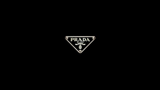 Prada se apropie de un acord de 1,6 miliarde de dolari pentru achiziția Versace