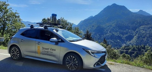 FOTO LISTA Mașinile Google Street View revin în România