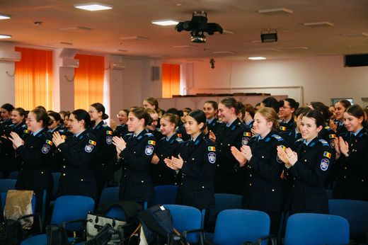 She for Romania – Campanie pentru promovarea valorilor și leadershipului feminin