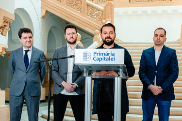 FOTO SURPRIZĂ Festival UNTOLD și la București