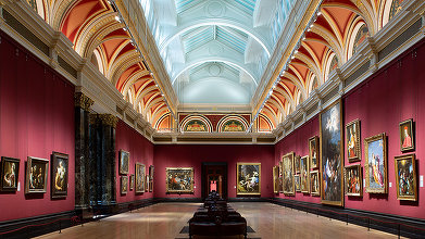 PREMIERĂ National Gallery London lasă un vizitator să doarmă printre tablouri