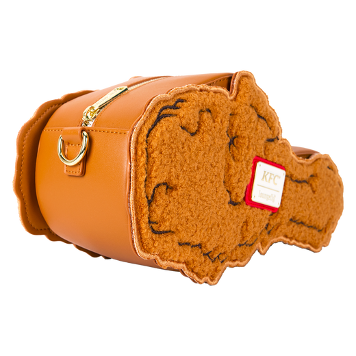 FOTO Colecție inedită de accesorii fashion KFC realizată de Loungefly