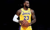 LeBron James va juca încă un an la Los Angeles Lakers, pentru un salariu de 5.000 de euro pe oră