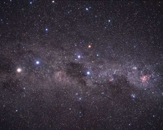 Pământul și Calea Lactee s-ar afla într-un vid cosmic, aproape de centrul acestuia - studiu