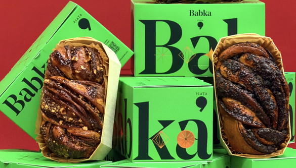 EXCLUSIV FOTO Cadou special de la Bolojan. Înainte de Crăciun, a dat fiecărui ministru un ”babka” de la Oradea