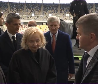 FOTO Miliardarul Ahmetov, la București: Lucescu m-a învățat să beau vin, iar eu pe el să cânte karaoke. Acum 17 ani s-a întâmplat la Donețk să facă un infarct. Am adus chirurgi de la Kiev și în noaptea aceea l-au operat