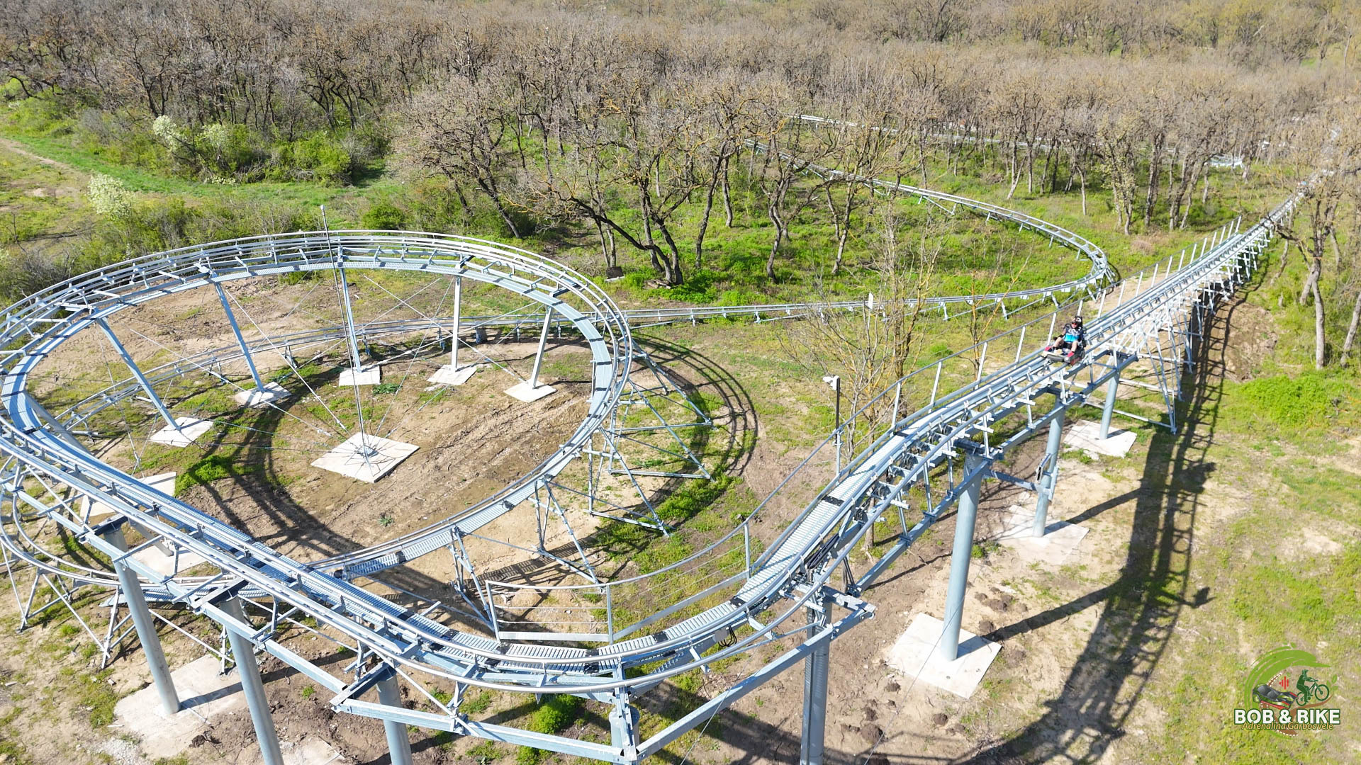 FOTO Pistă de bob printre copaci la Galați, investiție de peste 15 milioane de lei