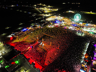 O nouă stațiune, Nibiru, se deschide pe litoral, la Costinești, odată cu festivalul "Beach, Please!" și va rămâne deschisă toată vara. Selly: „E cea mai mare investiție privată din sectorul de divertisment"