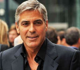 George Clooney vine în România