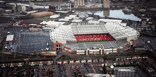 Manchester United anticipează venituri record, de 500 mil. lire, și acordă fraților Glazer 15,2 mil. lire dividende