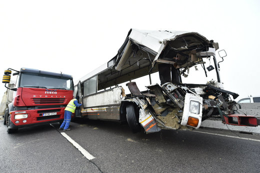 Asirom riscă să plătească despăgubiri de 5 mil. euro după accidentul cu 28 de victime de la Ploiești