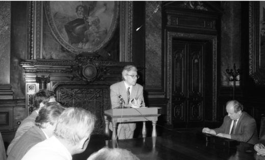 GALERIE FOTO Fiica lui Isărescu, în 1991: "Tati, n-am înțeles din ce ai spus la televizor decât că o să fie inflație"