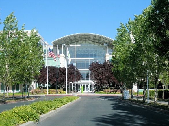 Sediul companiei, Cupertino, California Sursa foto:Coolcaesar/wikimedia