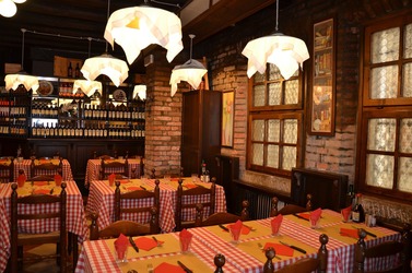 Patronat: Statul va câștiga anual de la baruri și restaurante din impozitul specific de 15 ori mai mult decât din impozitul pe profit