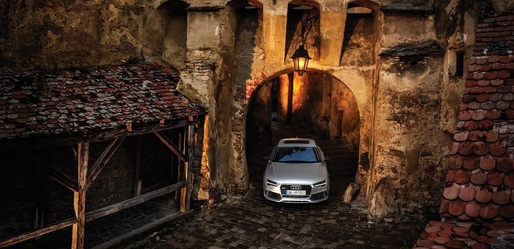 VIDEO & FOTO Audi a rulat, de Halloween, două modele de mare viteză pe drumurile din Transilvania, inclusiv Transfăgărășan, conduse de fostul prezentator ”Top Gear”