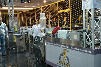 Tranzacție sub Tâmpa: Nova Pan, unicul producător al CLIPBAND din România, a cumpărat centrul expozițional Roman, fosta fabrică a primului milionar din Brașov, Ioan Neculaie