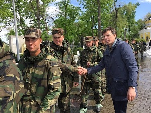 Primarul din Chișinău, ridicat de procurori și scos din sediul Primăriei pentru un dosar al parcărilor cu plată