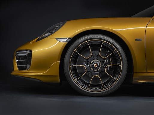 FOTO Noul Porsche 911 Turbo S Exclusive Series va fi produs în serie limitată de 500 exemplare. Care sunt performanțele
