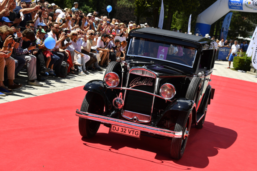 FOTO Concursul de Eleganță de la Sinaia a fost câștigat de un Cadillac V16, proaspăt intrat în Colecția Țiriac