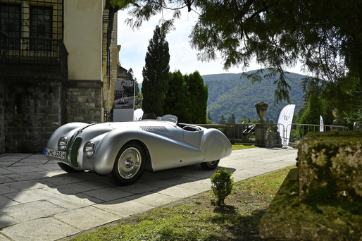 FOTO Concursul de Eleganță de la Sinaia a fost câștigat de un Cadillac V16, proaspăt intrat în Colecția Țiriac