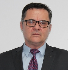 Renault instalează la Uzina Mecanică din Mioveni un executiv român, fost director la Johnson Controls. Executivul francez pleacă după 4 ani