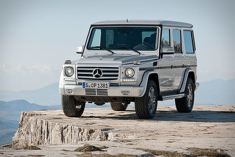 LISTA Mercedes-Benz, val de rechemări în România pentru frâne, airbaguri și direcție. Șoferul se poate trezi că nu mai are frână