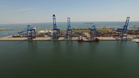 Conglomeratul american ADM lansează fuziunea termi­nalelor North Star Shipping și Minmetal din portul Con­stanța, operațiune pregătită de 2 ani, dar oprită anul trecut
