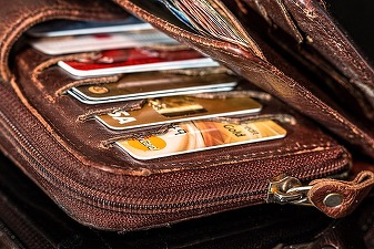 ANALIZĂ Ce impact poate avea limitarea gradului de îndatorare la persoane fizice. „Probabil că unele IFN o să se retragă din piață.” Sumele exacte care vor mai putea fi împrumutate de români