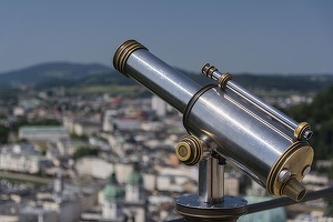 FOTO & VIDEO Cercetătorii de la Event Horizon Telescope au prezentat prima imagine a unei găuri negre