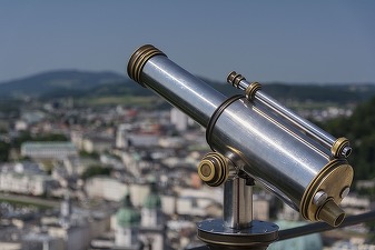 FOTO & VIDEO Cercetătorii de la Event Horizon Telescope au prezentat prima imagine a unei găuri negre
