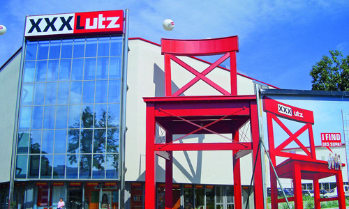 Tranzacție: Retailerul austriac XXXLutz, venit după 10 ani în România pentru a concura Ikea, cumpără magazinele din București ale rivalului Kika 
