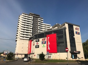 FOTO Un mall cu piscină - reofertat la preț mai mic, Centrul a fost scos la vânzare la doi ani de la inaugurare