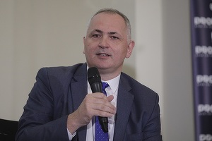 Călin Ile, președintele Federației Industriei Hoteliere din România, și Fabian Clain, fondator eMove - astăzi la Profit TV